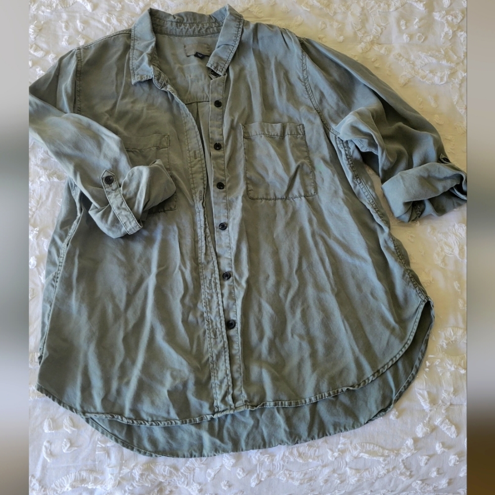 Green button up top
